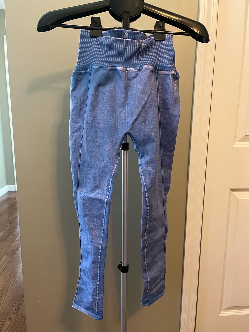 Free People Movement Good Karma High-Waist Leggings - Size Medium/Large - Picture 4 of 5